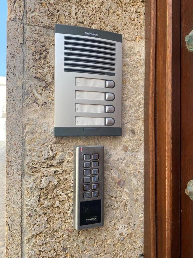 Apartamento Con Terraza,A 100M Playa Costilla Y Frente Al Castillo Rota Exterior foto